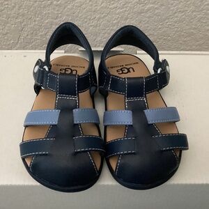 UGG Kolding Fisherman Sandal, size 6/7